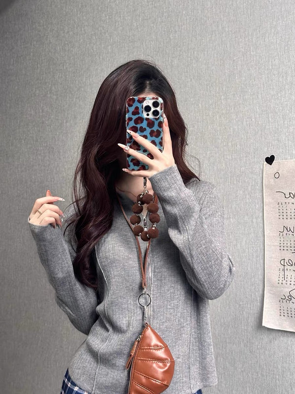 Review 1 photo for VELVET ROAR IPHONE CASE WITH CHARM S0324
