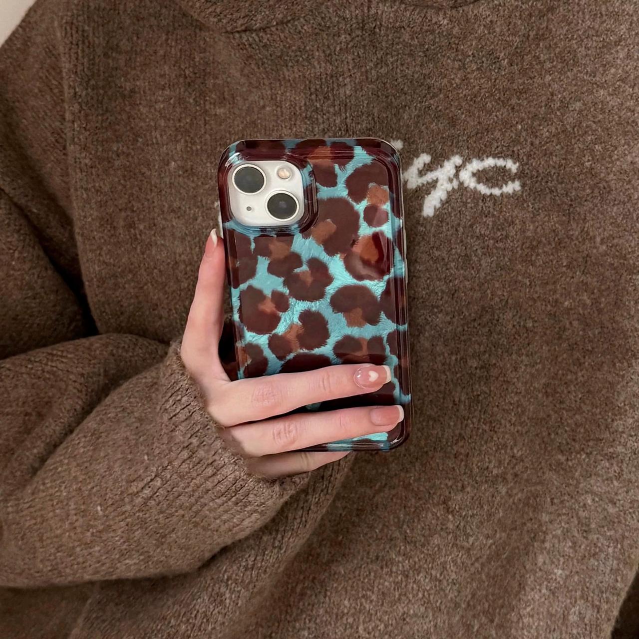 VELVET ROAR IPHONE CASE WITH CHARM S0324